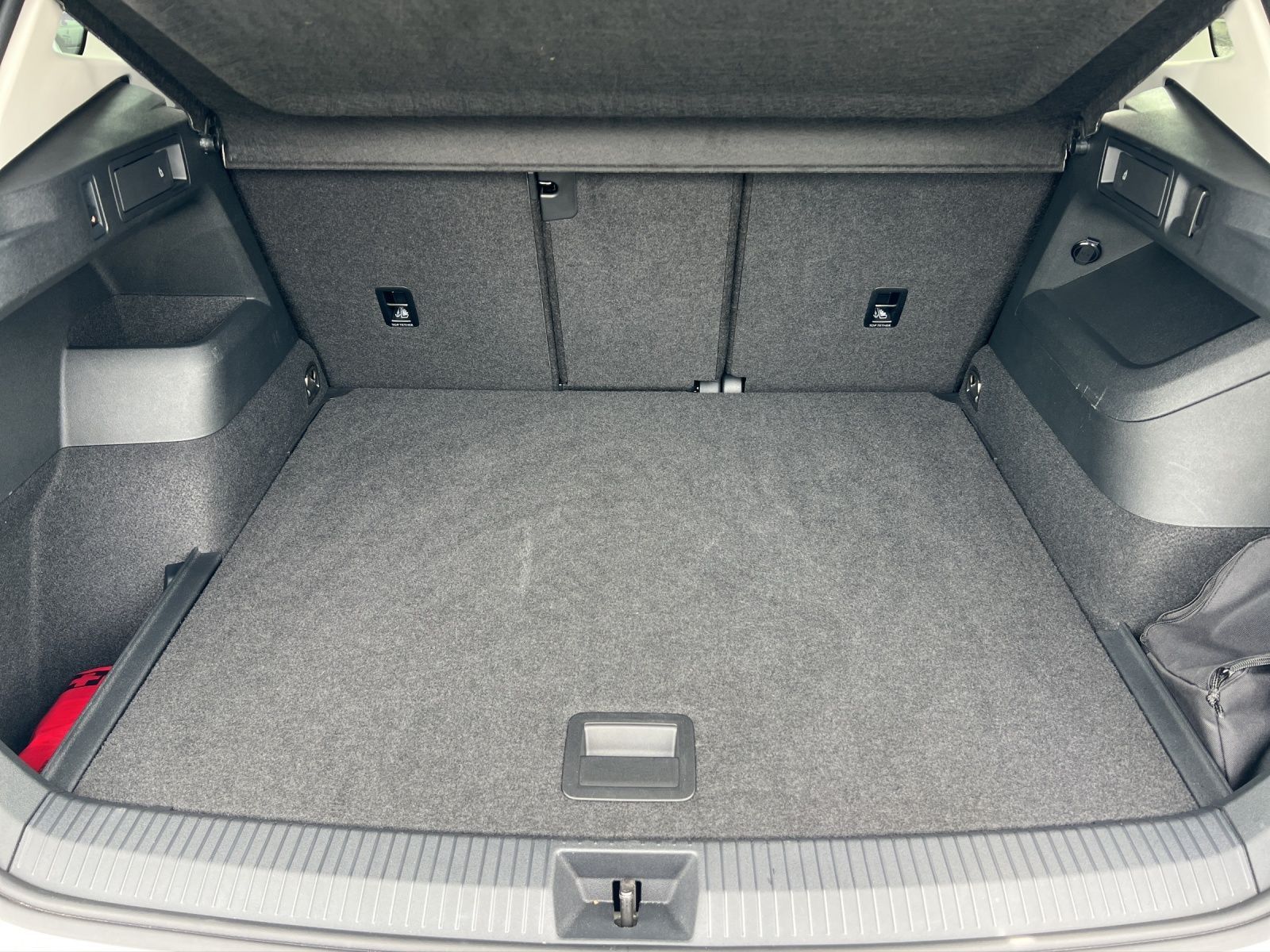 Tiguan Goal 2.0 TDI DSG AHK*Navi*ACC*LED*CarPlay