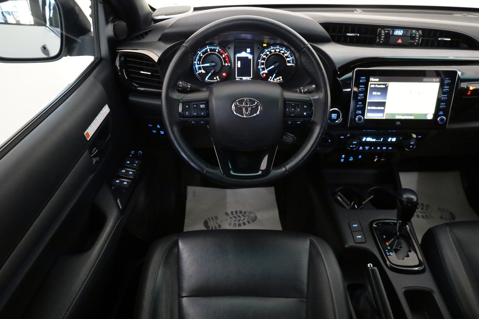 Fahrzeugabbildung Toyota Hilux 2.8 D-4D 4x4 Invincible Sport,ACC,Rollo el