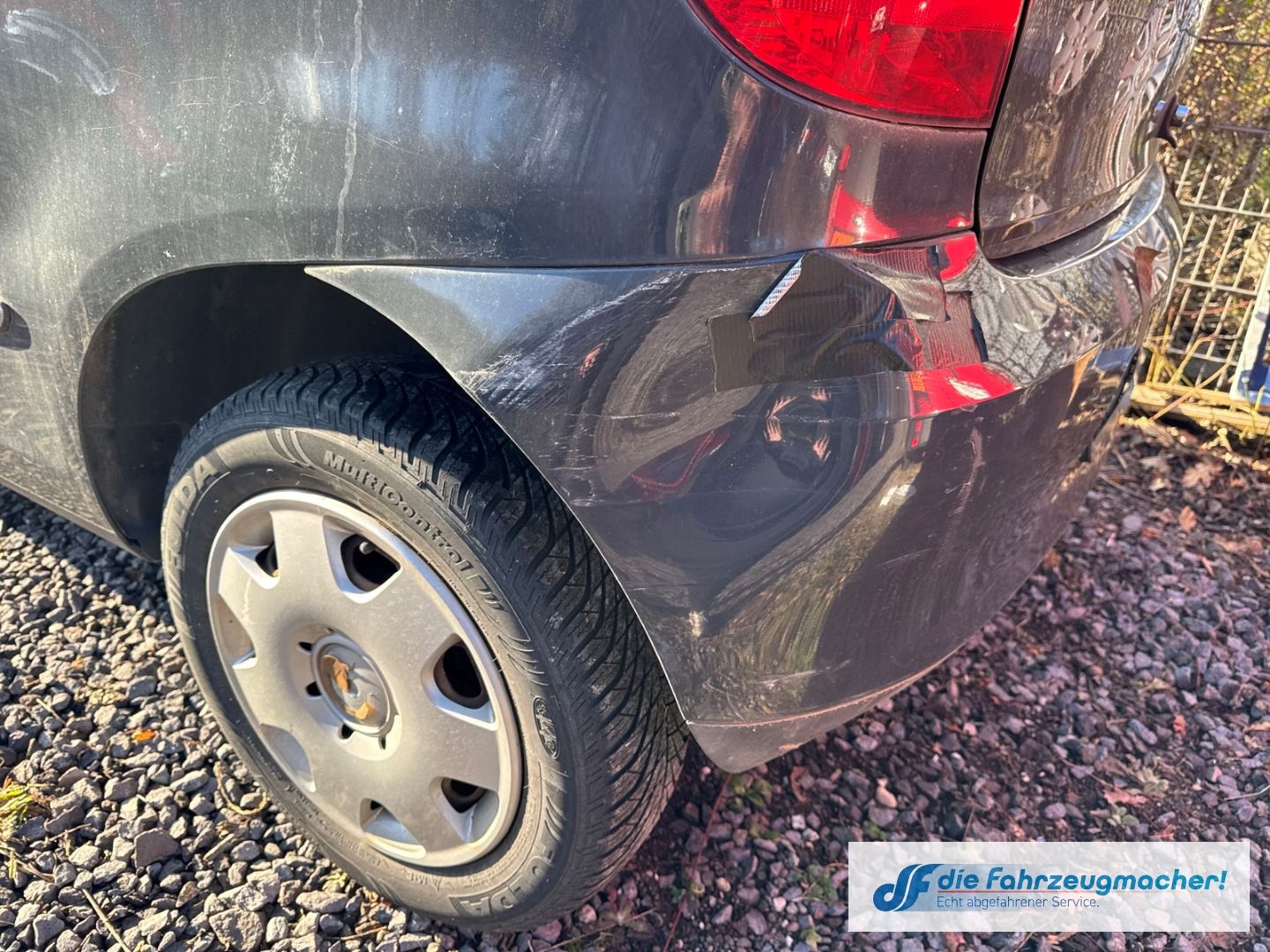 Fahrzeugabbildung Volkswagen Fox *ZYLINDERKOPFDICHTUNG DEFEKT *EXPORT