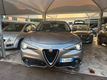 Alfa-Romeo Stelvio - 1