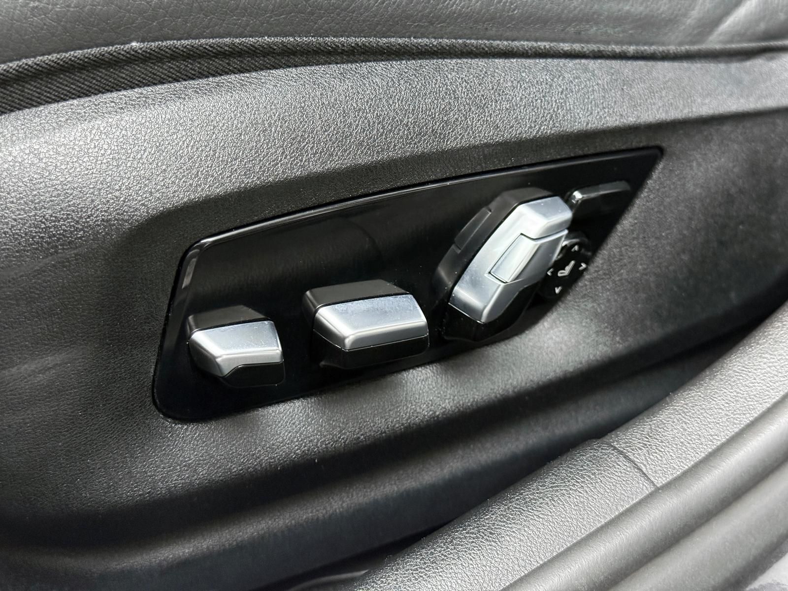 Fahrzeugabbildung BMW d*M-PAKET*XDRIVE*LASER*PANO*AHK*ACC*HUD*RCAM