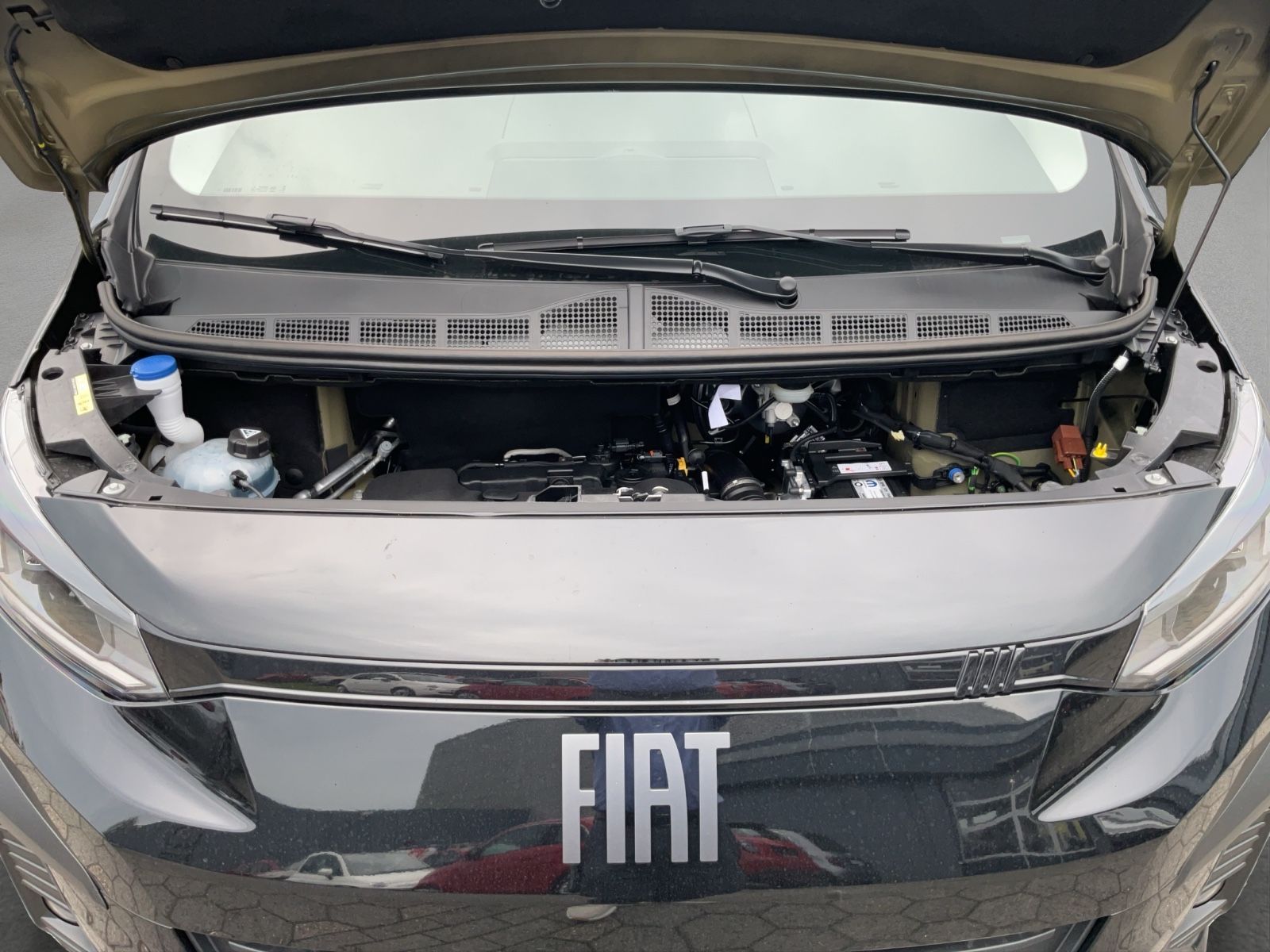 Fahrzeugabbildung Fiat Scudo L3 177 PS Multicab Automatik Leder AHK