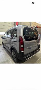 Peugeot Rifter BlueHDi 130 EAT8 Active L1 Active - Peugeot Rifter Active mit Diesel-Antrieb