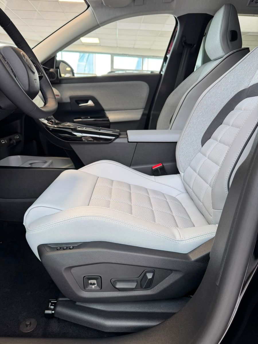 Fahrzeugabbildung Citroën C5 Aircross Hybrid 225 Stop&Start ë-EAT8