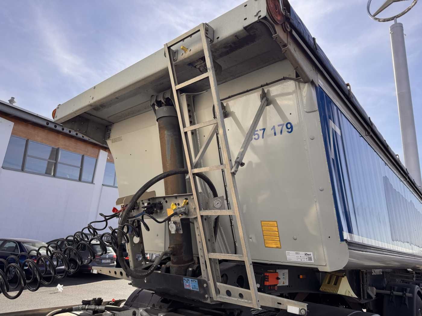Fahrzeugabbildung Schmitz Cargobull SGF*S3 SKI 24 SL 7.2 Alu-Mulde 23m³ Liftachse