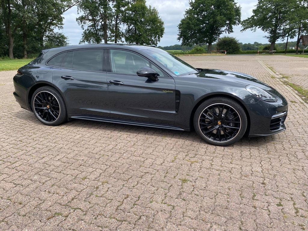 Image of Porsche Panamera