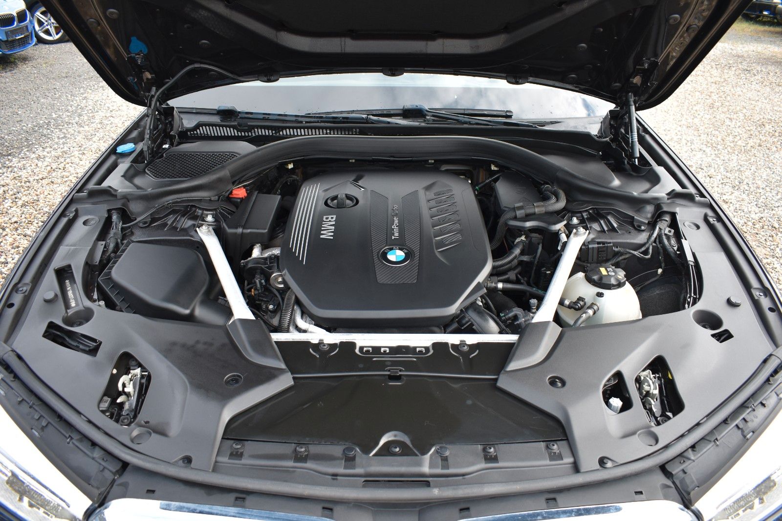Fahrzeugabbildung BMW 540 d Touring xDrive M Sport HUD H&K Keyless go
