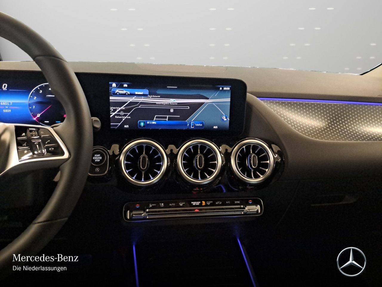 Mercedes-Benz GLA 200 Progressive Adv.+ Night/DISTR/Thermotr/ foto 16
