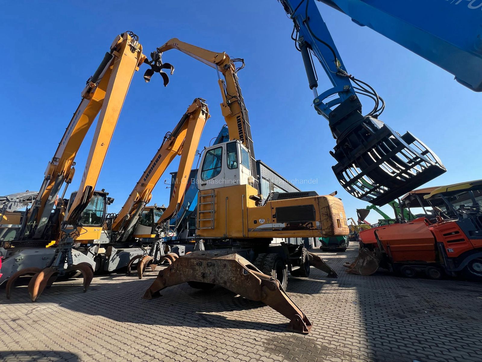 Fahrzeugabbildung Liebherr A 934 C Litronic