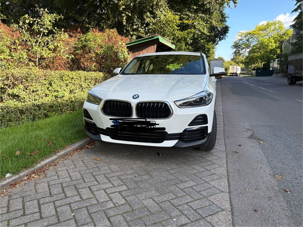 Image of BMW X2