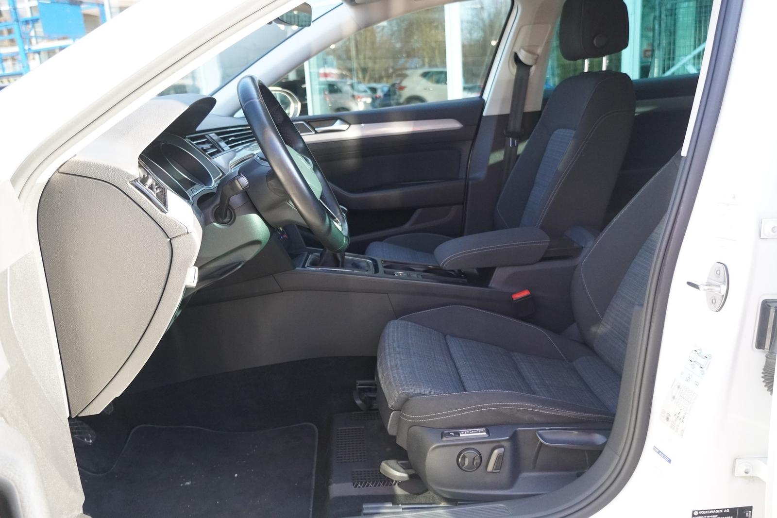 Volkswagen Passat 1.5 TSI Elegance LED Sitzheizung, миниатюра 14