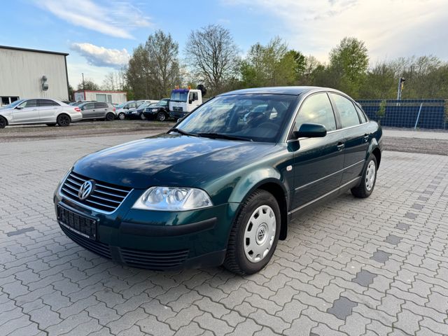 Volkswagen Passat Lim. Basis