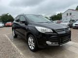 Ford Kuga 1,5 Titanium Sportsitze Sport Lenkrad - Ford Kuga: Schwarz