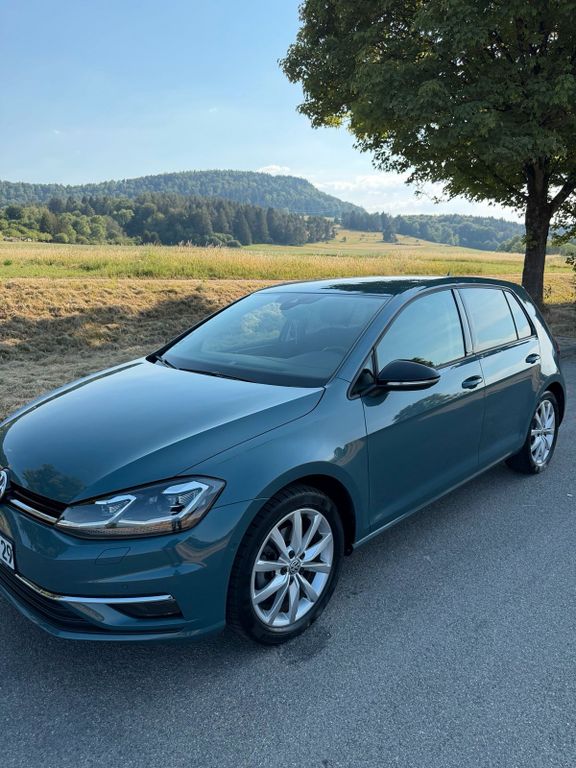 Image of Volkswagen Golf