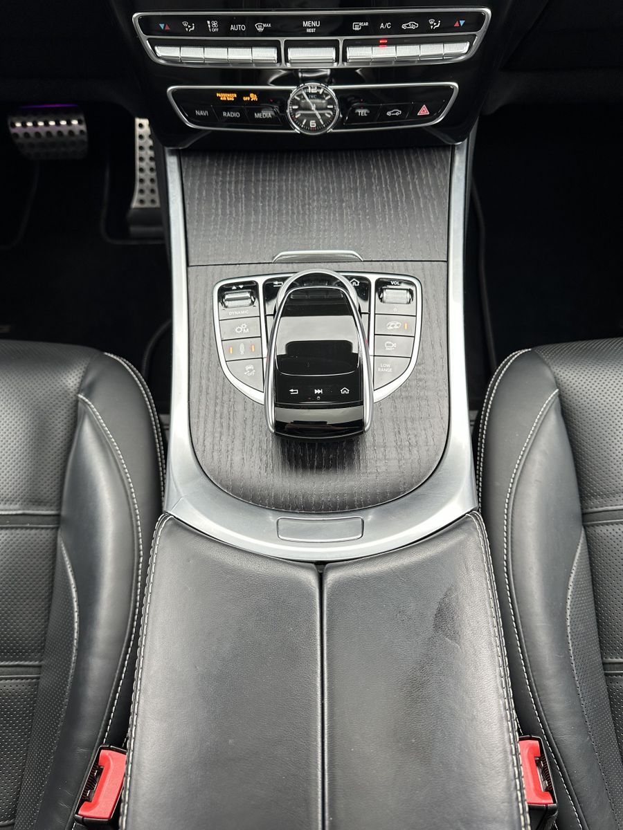 Fahrzeugabbildung Mercedes-Benz G 63 AMG Driver's Package NAV+LED+GLASDACH+360°