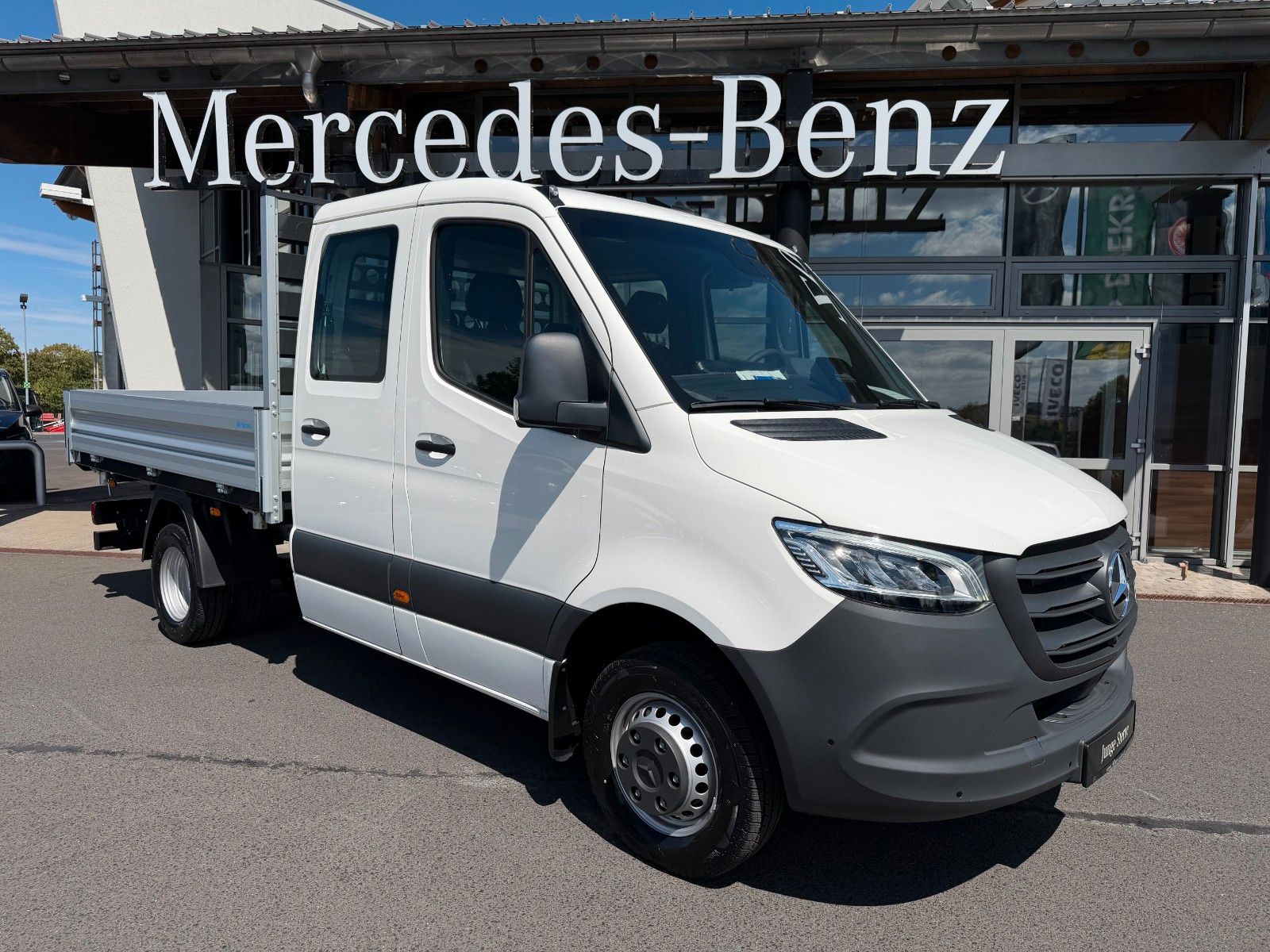 Fahrzeugabbildung Mercedes-Benz Sprinter 515 CDI DoKa 3-Seiten-Kipper