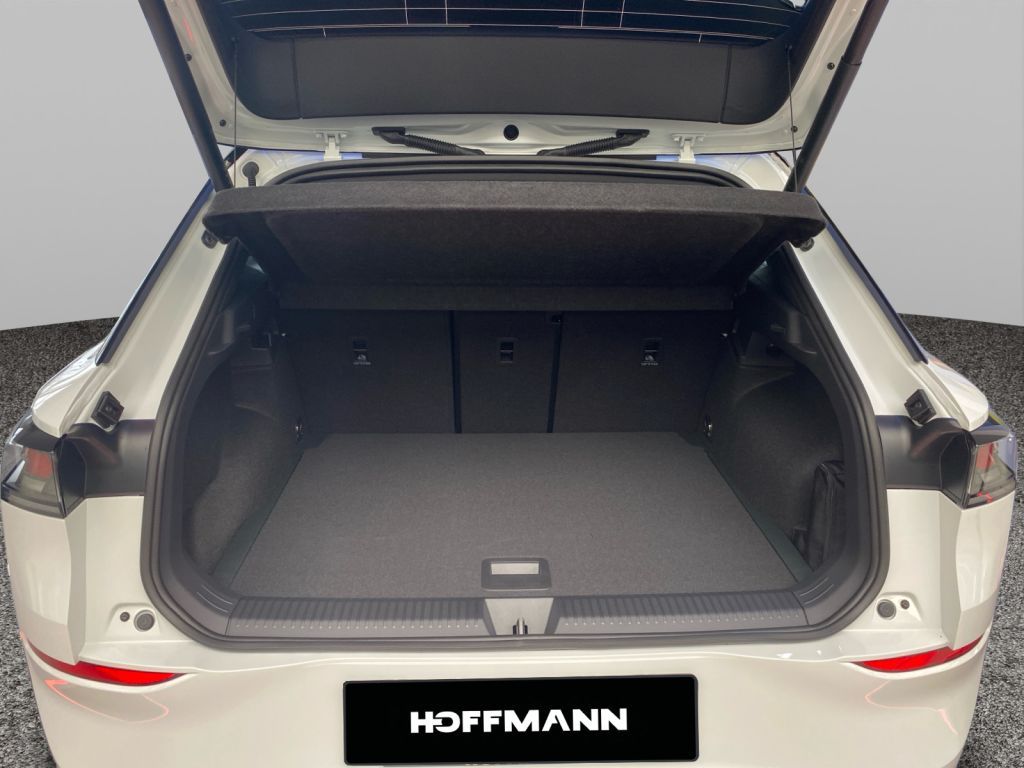 Fahrzeugabbildung Volkswagen T-Roc 1.5 eTSI OPF DSG R-Line / neues Modell