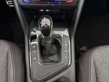 Volkswagen Tiguan - 11