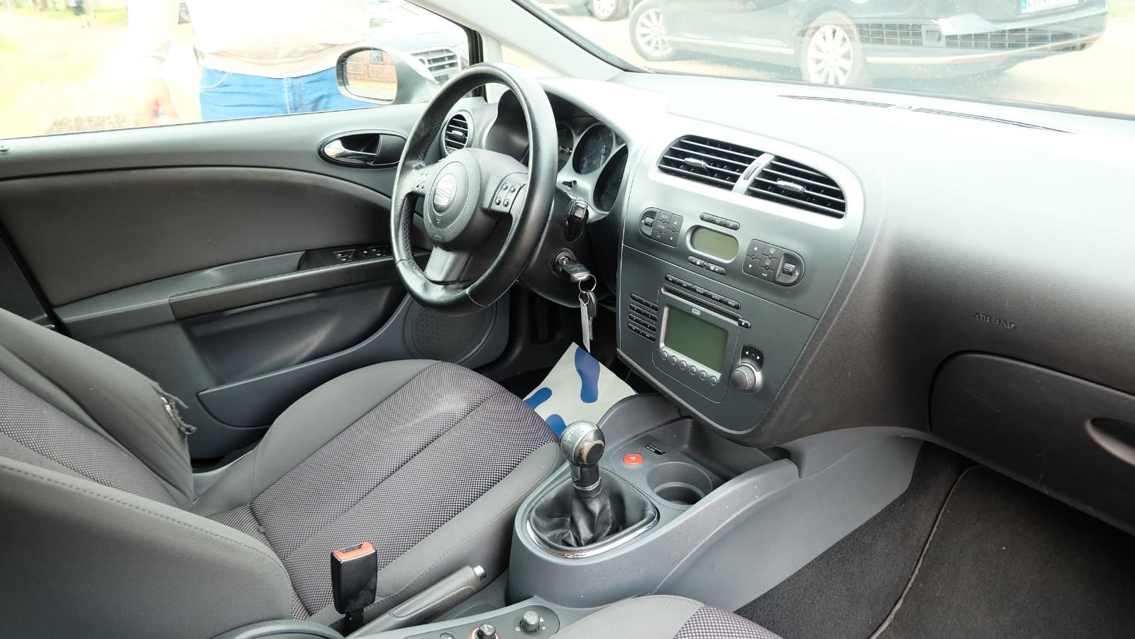Seat Leon 2.0 TDI Stylance / Style*Tüv 07.2024*