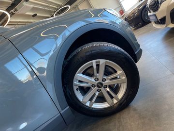 Audi Q3 35 TDI *LED*LIVECOCKPIT*ACC*NAVI*SHZ*MFL*
