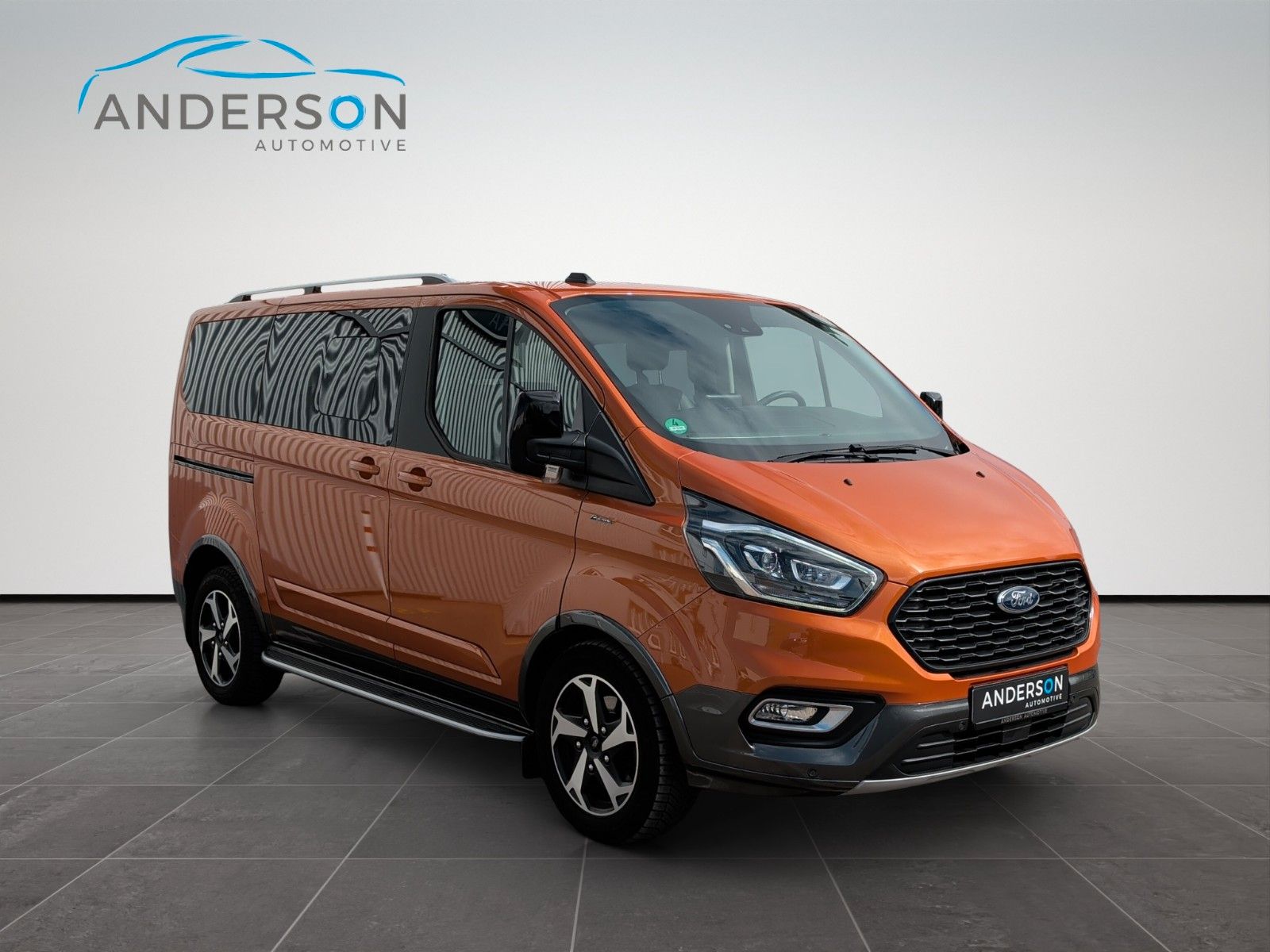 Fahrzeugabbildung Ford TOURNEO CUSTOM 320 L1 ACTIVE STHZ AHK KAM ASSIST