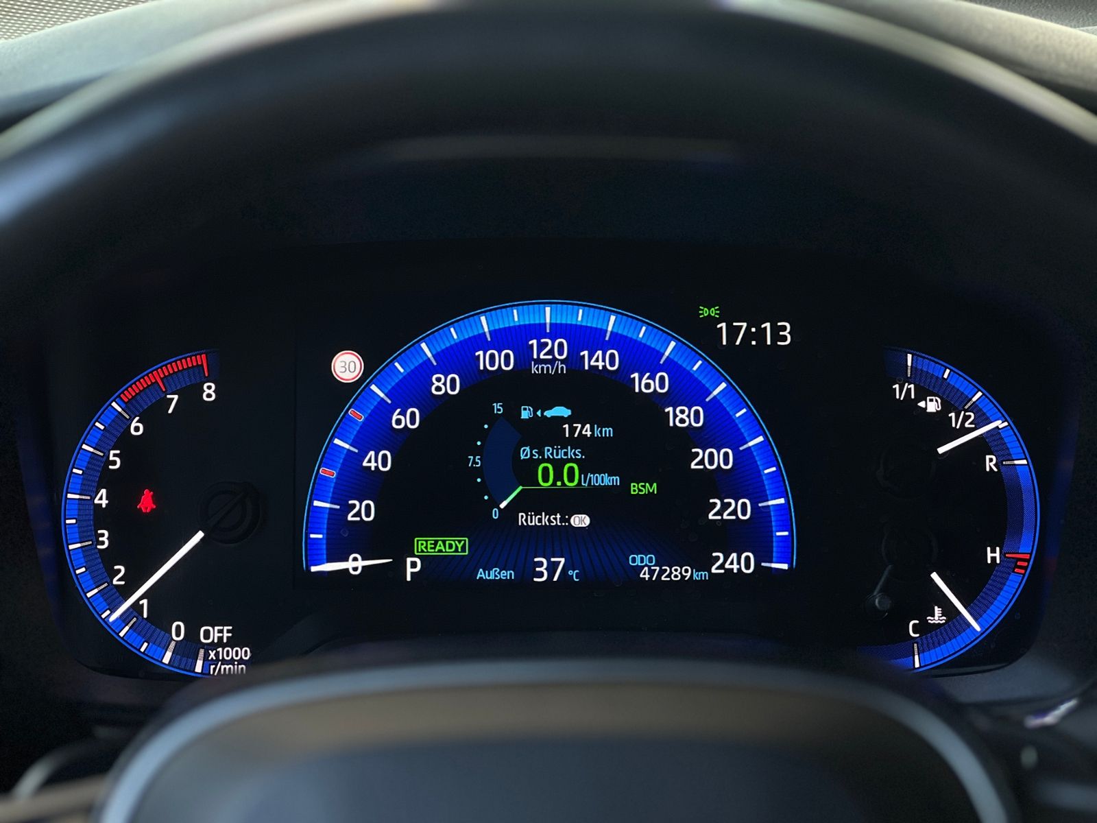 Fahrzeugabbildung Toyota Corolla 2.0 Hybrid Team D JBL LED RFK NAVI SHZ