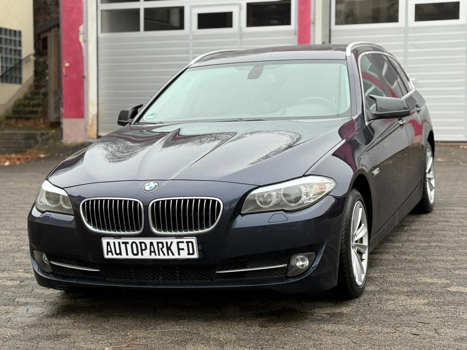 BMW 530 d Touring/Head-Up/Panorama/Navi/Xenon/Euro5