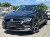 Volkswagen Tiguan 2.0 TDI 4Motion*DSG*Navi*AHK - Volkswagen Tiguan mit Diesel-Antrieb: Kleinbus