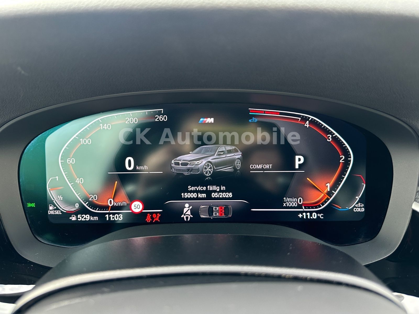 Fahrzeugabbildung BMW 520dxDrive Touring M-Sport/Laser/Head-Up/ACC/AHK