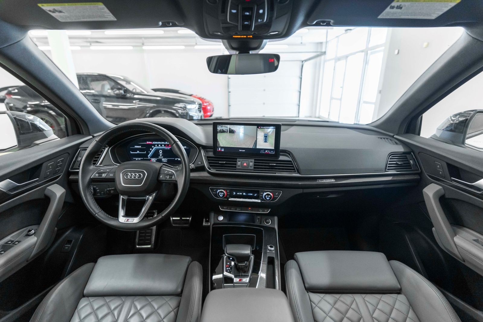 Fahrzeugabbildung Audi SQ5 Sportback 3.0L TFSI ACC 360° LED PANO MEMORY