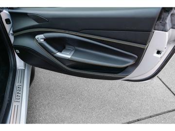 صورة مصغرة 32 لـ 2020 Ferrari F8