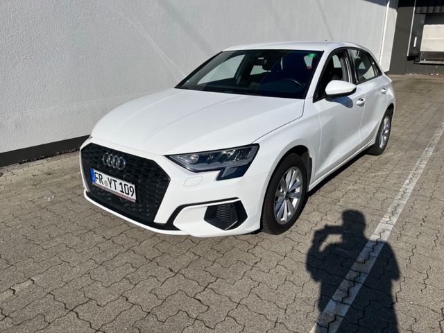 Audi A3 Sportback 30 TFSI basis