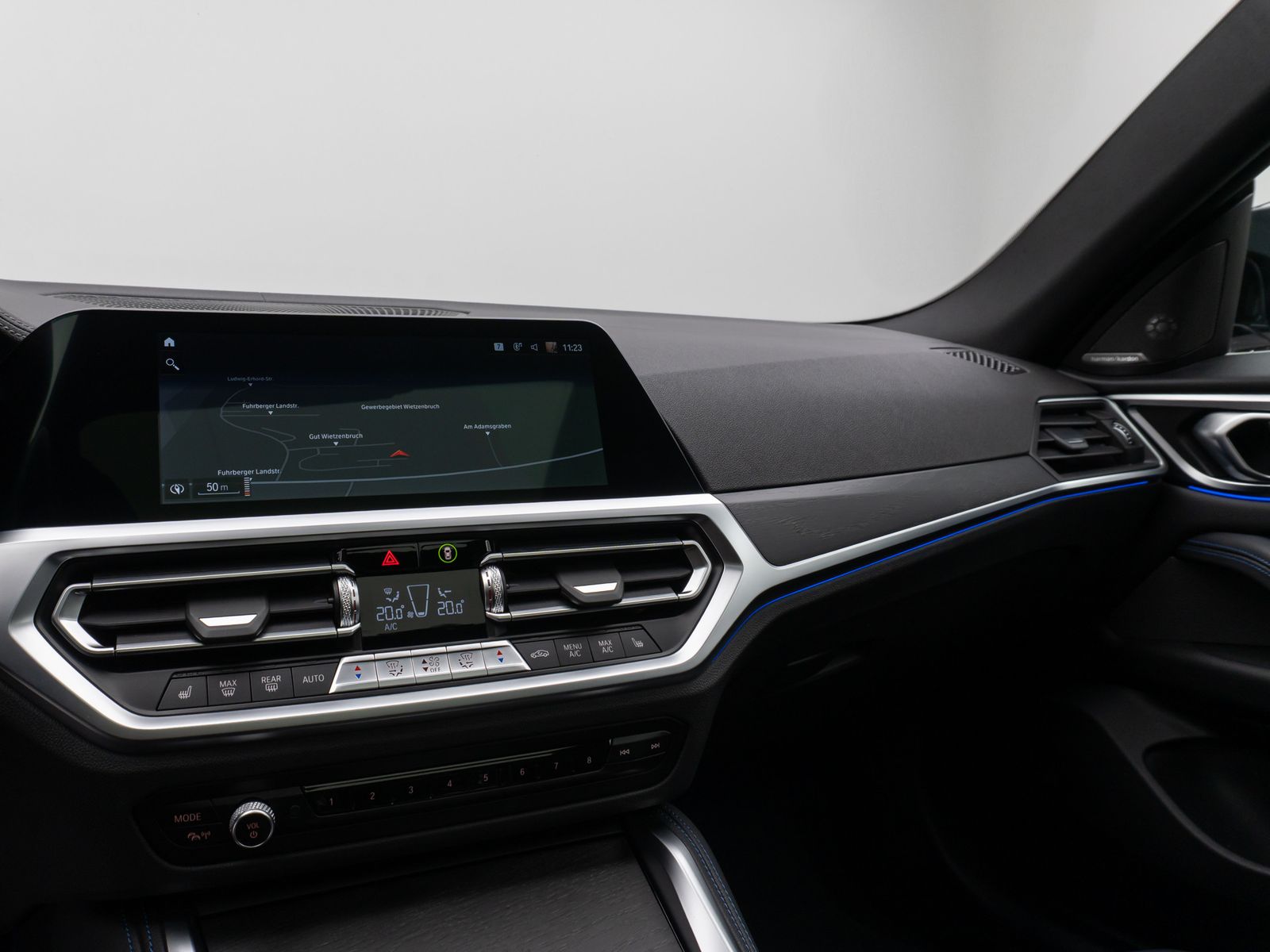 Fahrzeugabbildung BMW M440i xD Gran Coupé Glasdach Kamera HUD DAB H/K