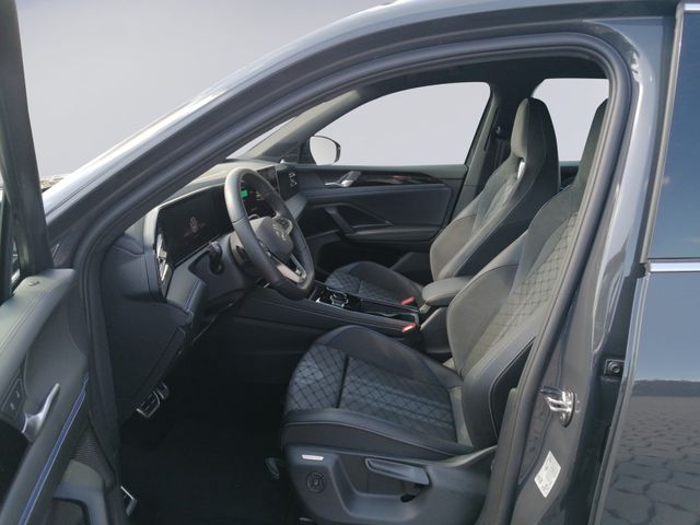 Tiguan 1.5 eTSI DSG R-Line RFK+LED+NAVI+ACC+