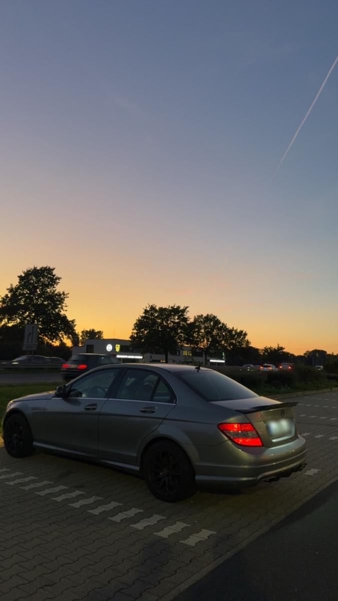 Mercedes-Benz C 280