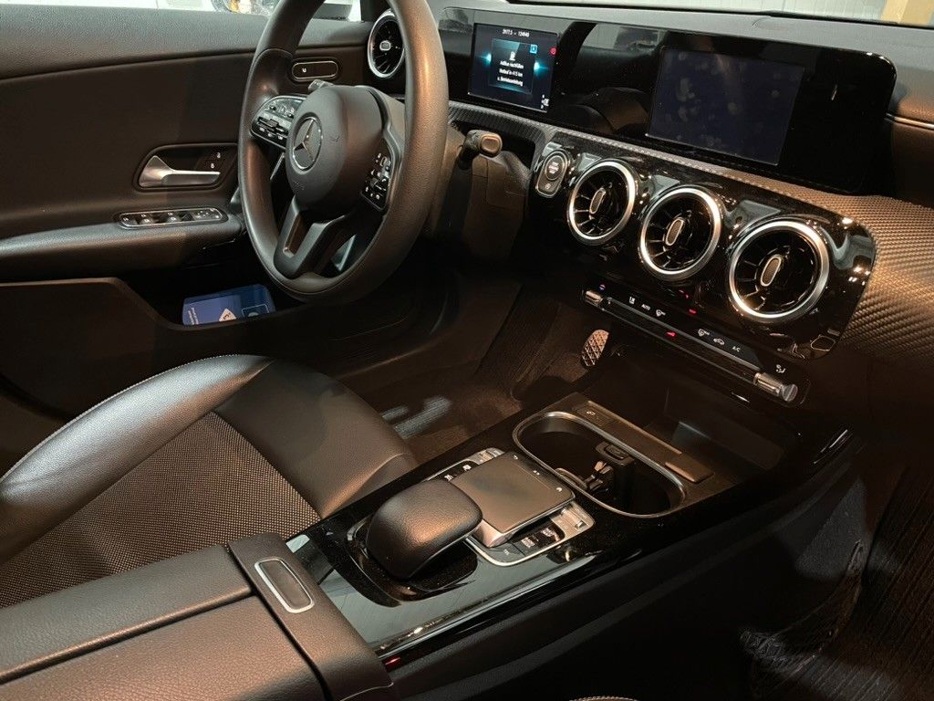 Fahrzeugabbildung Mercedes-Benz CLA 200  für StartUps *Miete/Mietkauf möglich