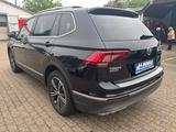 Volkswagen Tiguan Allspace Highline 4Motion 7S LED Pano - VW Tiguan Allspace in Oldenburg