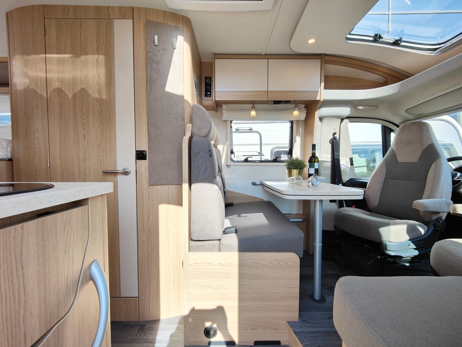 Fahrzeugabbildung LMC Cruiser V 646 G - JETZT 15.749 € SPAREN -