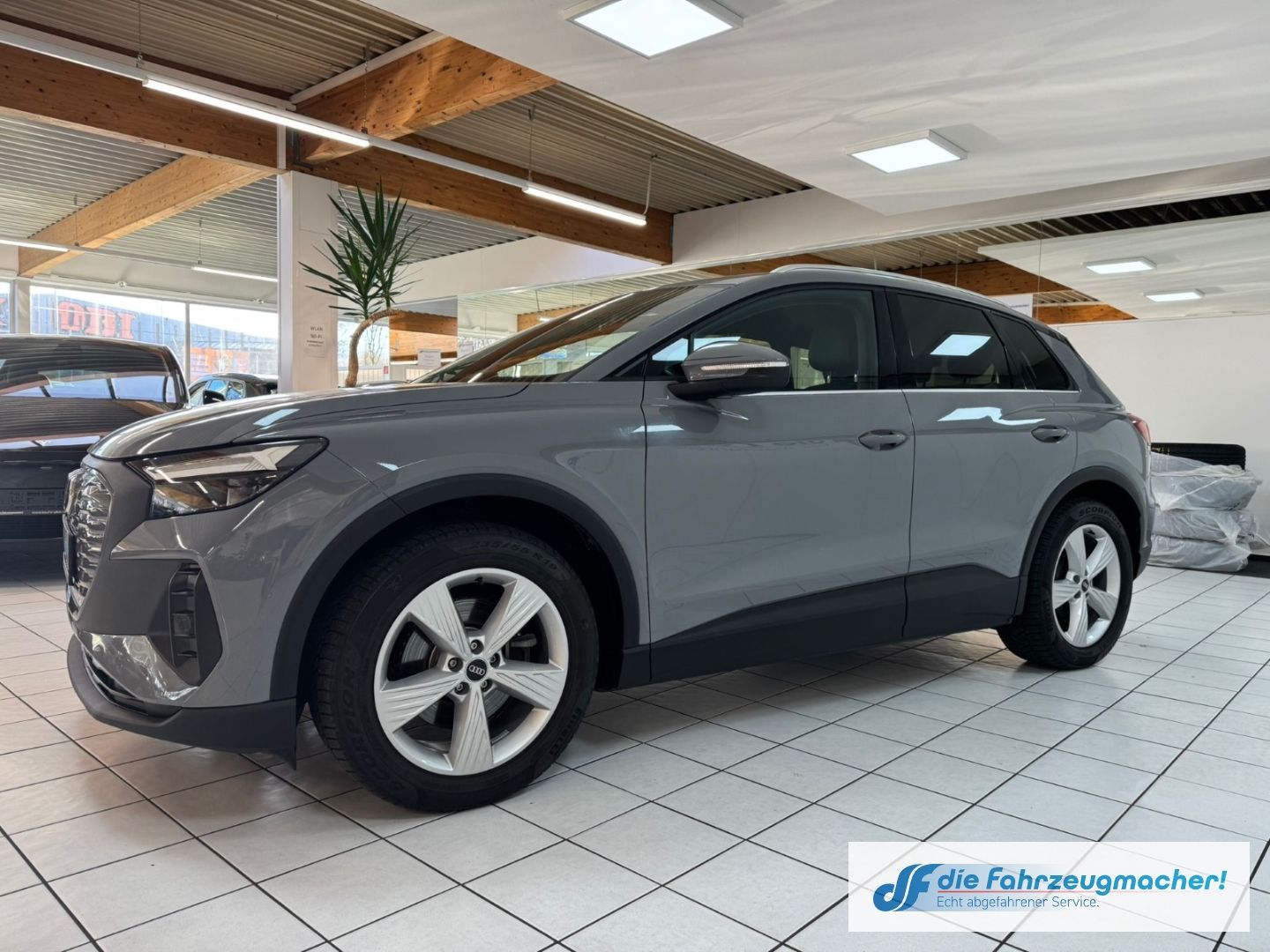 Fahrzeugabbildung Audi Q4 e-tron 35 Leder Digitales Cockpit LED Mehrzon