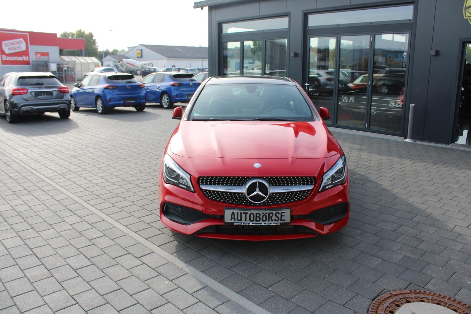 Mercedes-Benz CLA 220 d 4Matic *AMG LINE*