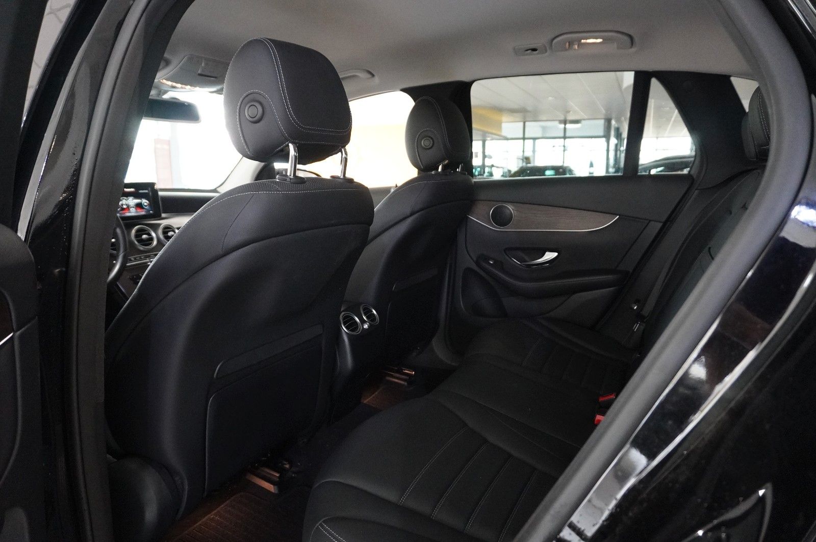 Fahrzeugabbildung Mercedes-Benz GLC 250D EXCLUSIVE 4M 9G-TRONIC NAVI/LED/SPORT