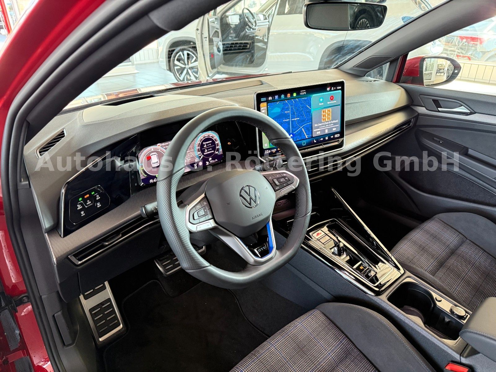 Fahrzeugabbildung Volkswagen Golf 8 GTE PHEV +Matrix +AHK +RFK 131KM Reichw.