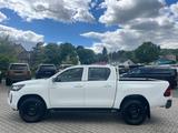 Toyota Hilux Double Cab  2.8 4x4 Klima.ACC.Kamera.AHK - Toyota Hilux Neuwagen
