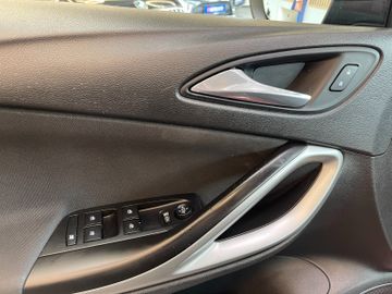 Opel Astra K Sports Tourer Turbo *NAVI*SZHZ*TEMPOMAT*