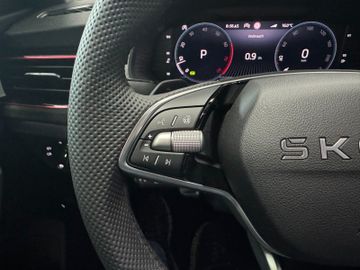 Fahrzeugverkauf 13 Skoda Kamiq 1.5 DSG AHK*Kamera*elekt. Kofferr.*LED*SH