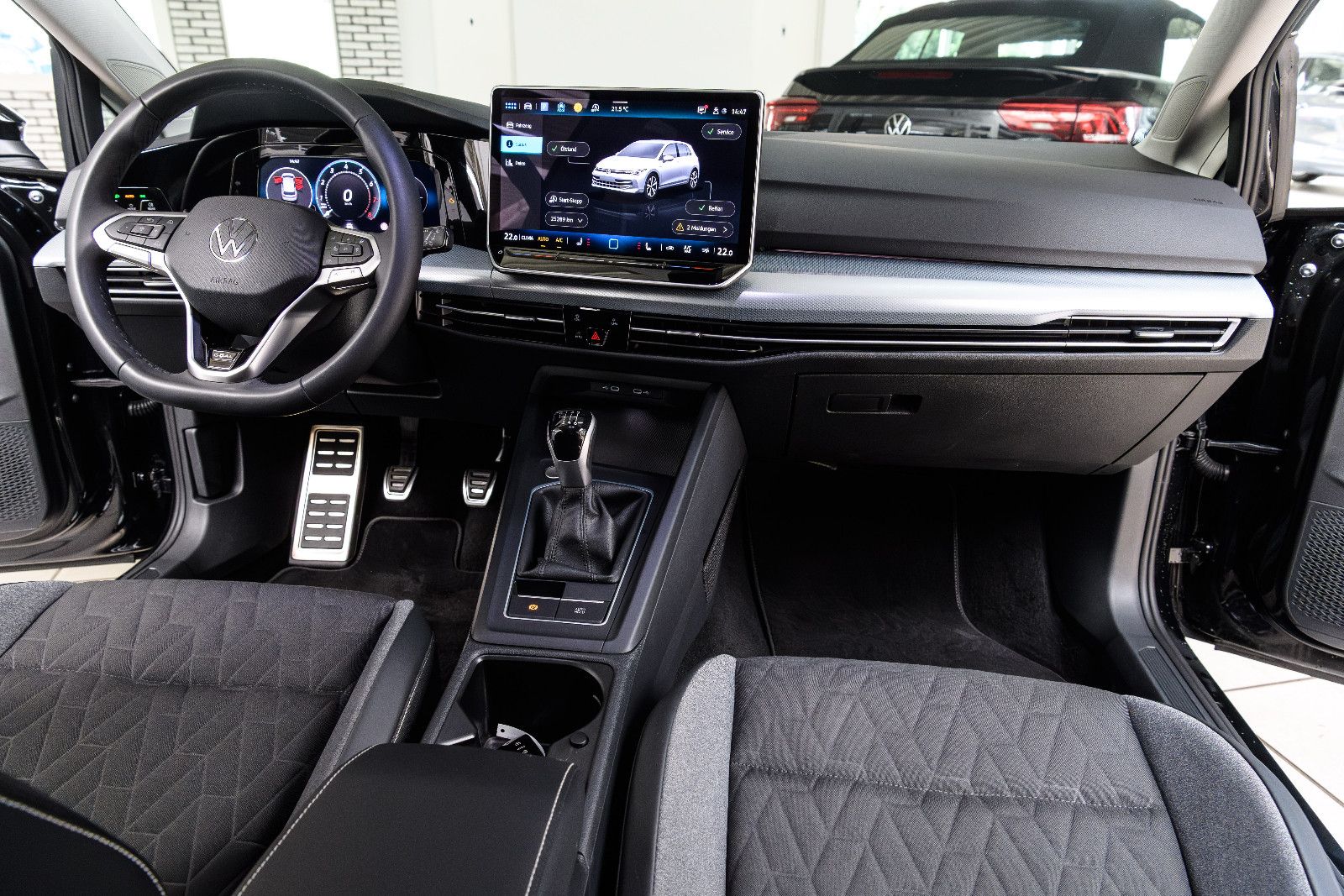 Fahrzeugabbildung Volkswagen Golf VIII Lim. 1.5 TSI Goal +AHK+GJR+KAM+NAVI