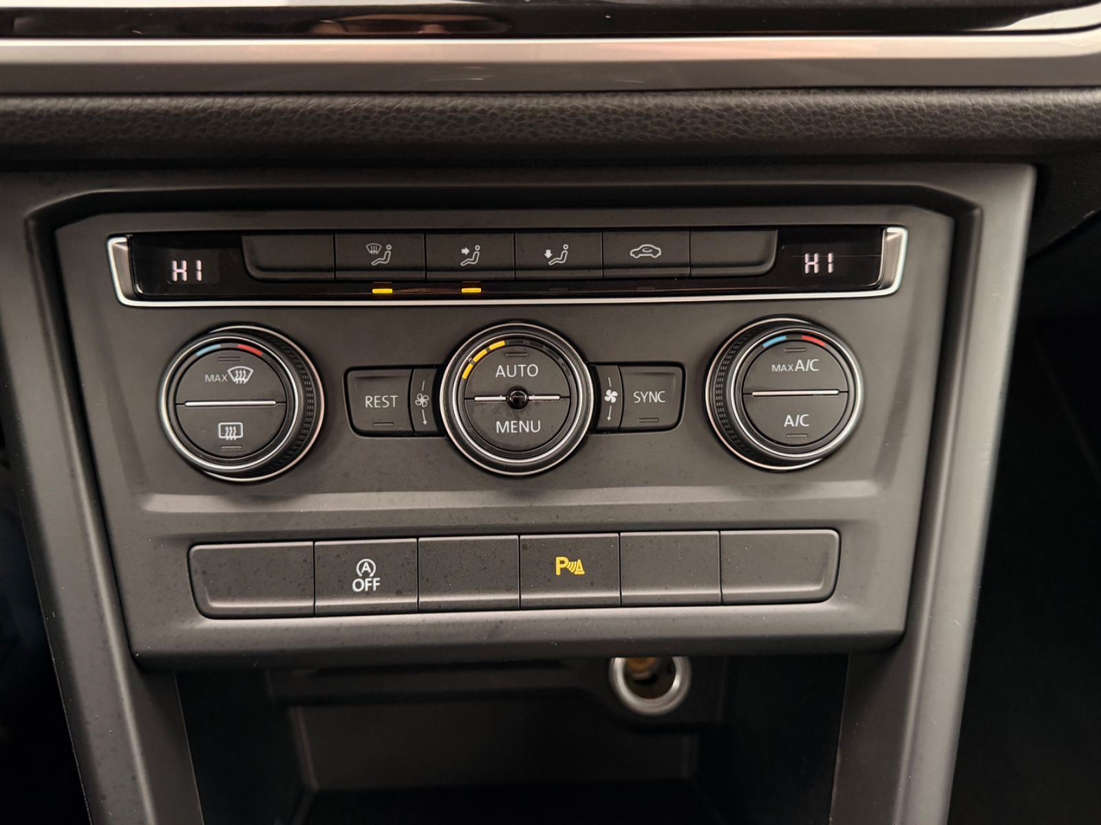Touran Trendline *7-Sitze*Tempomat*ParkPilot*