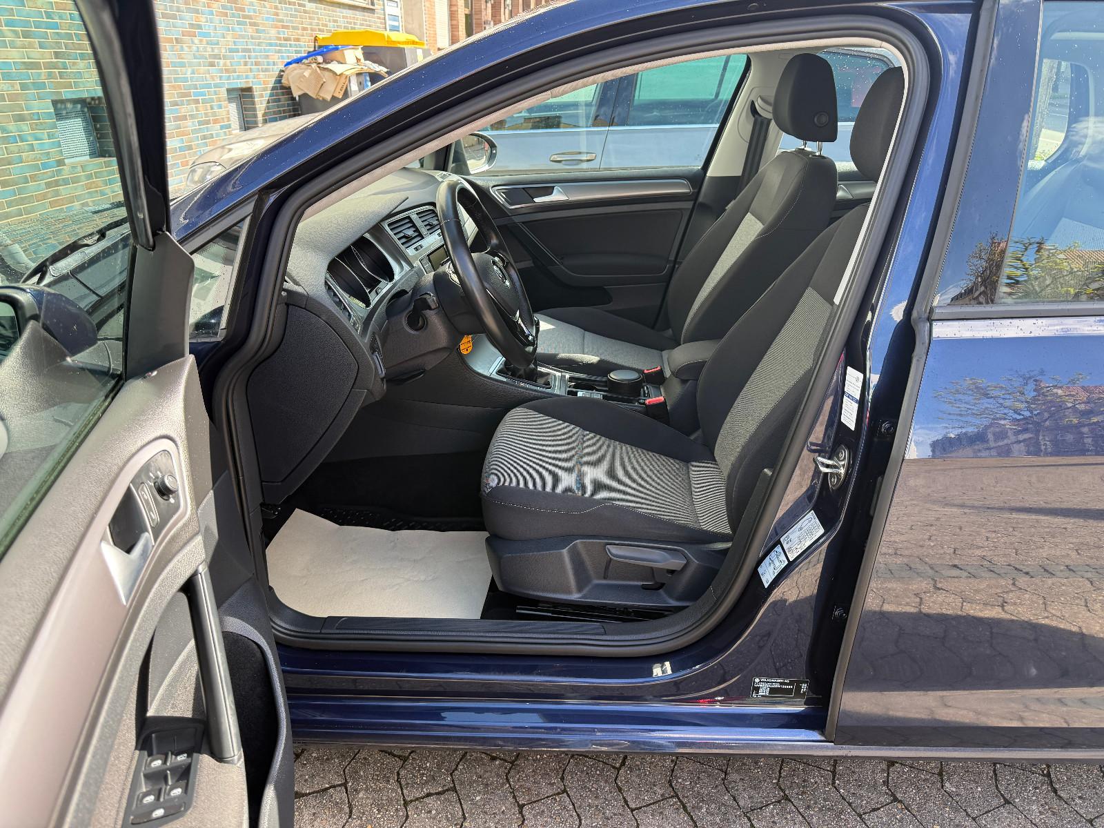 Volkswagen Golf VII 1.2 TSI Lim. BMT *PDC/AUX/Sitz-Hz*