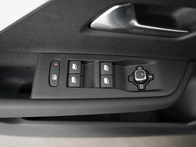 Astra L LIM. EDITION AT+NAVI+RÜCKFAHRKAMERA+SITZ