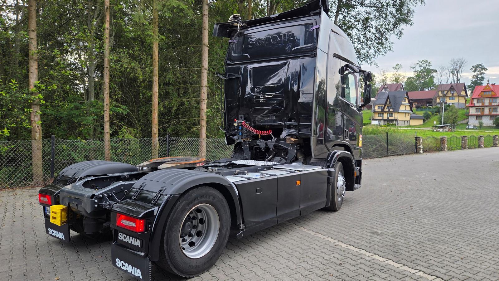 Scania R460